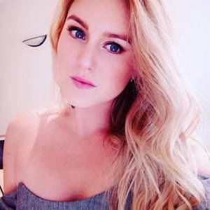 Meet your Posher, Claire